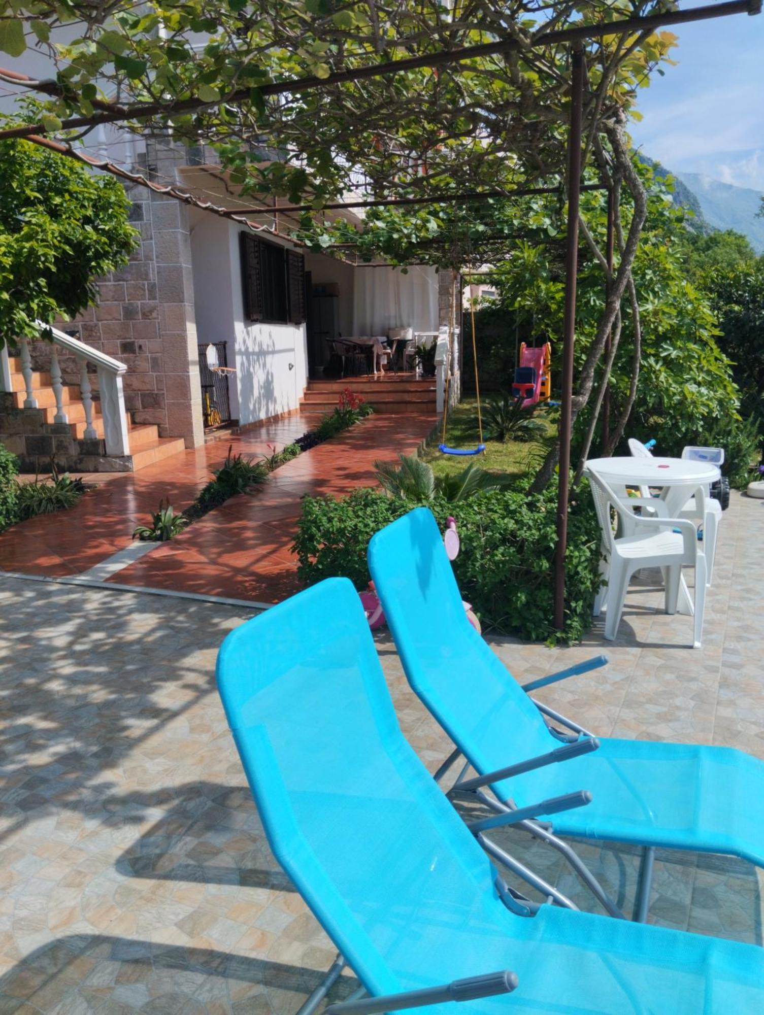 Apartment Deki Studio Kotor Exterior photo