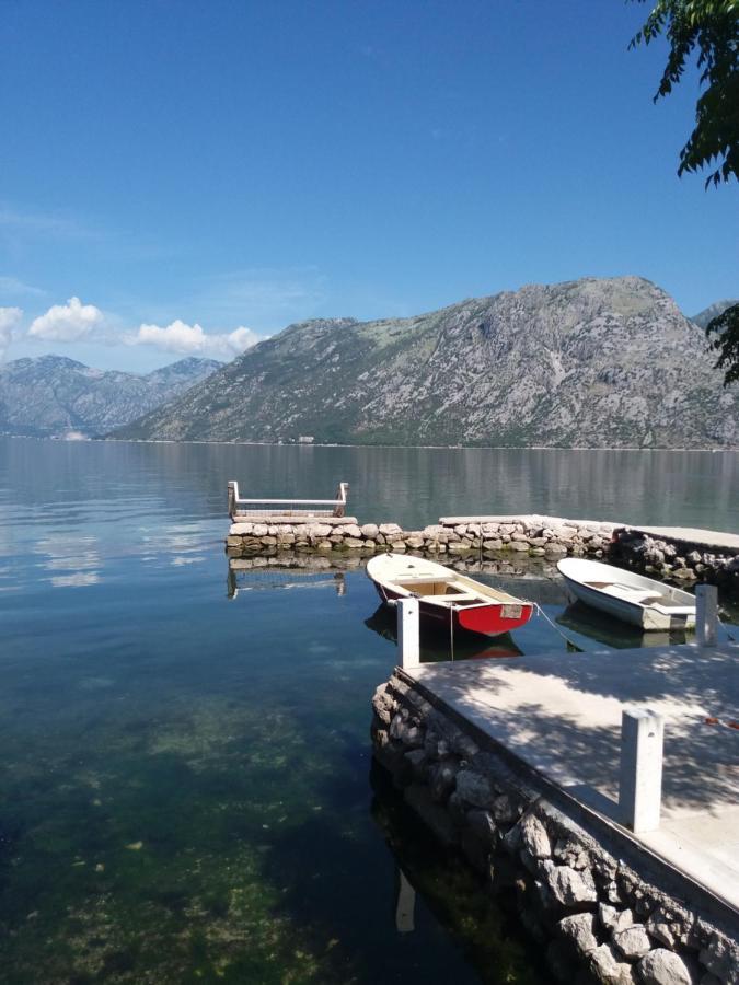 Apartment Deki Studio Kotor Exterior photo
